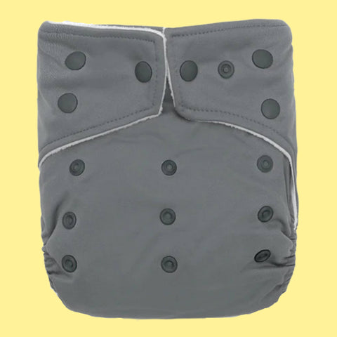 Couche à poche gris de Kawaii Baby