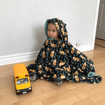 Poncho en minky pour enfant avec paresseux